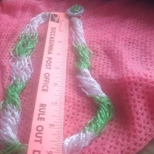 ⚜️ Vintage 16 STRAND SEED BEAD PINK & GREEN CHOKER 18”
